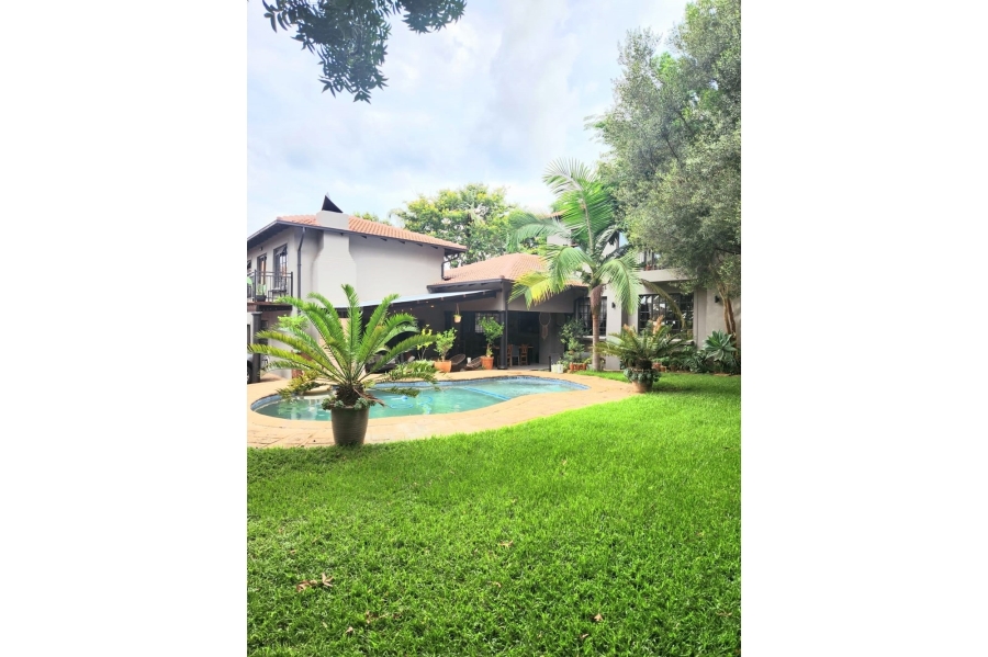 5 Bedroom Property for Sale in Safari Gardens North West